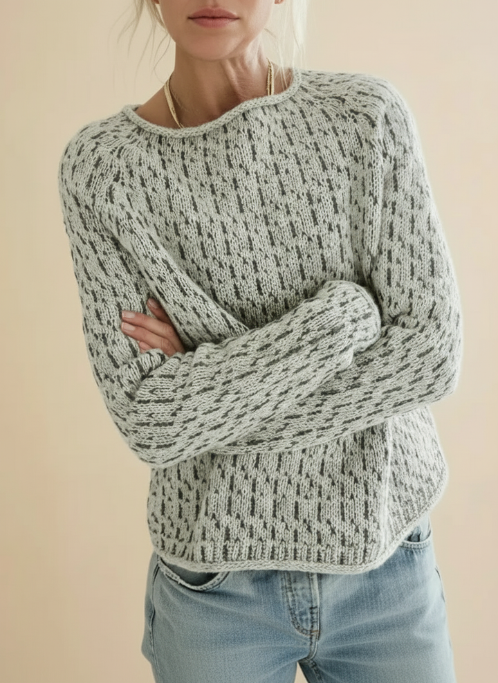 Women's Sweater | Raglan Seams Crew Neckline