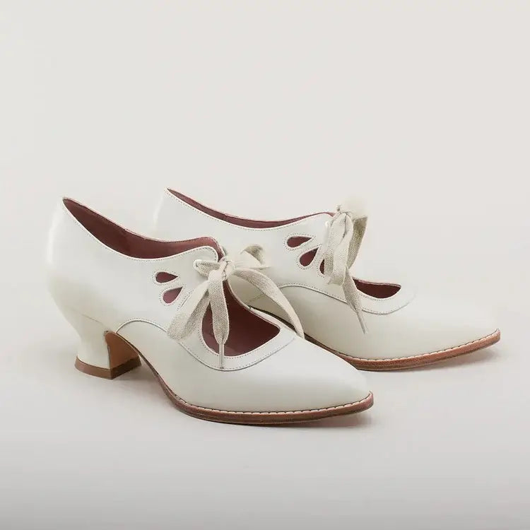 Mary Jane Shoes for Women | Vintage Closed-toe Front
