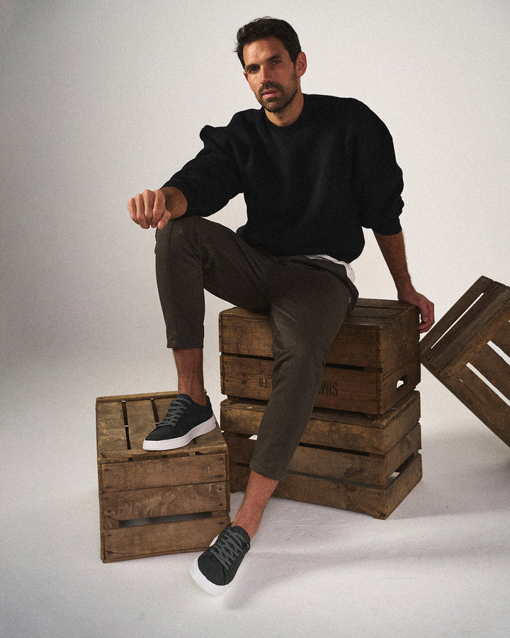 Men's Sneakers | Lace-Up Minimal Design