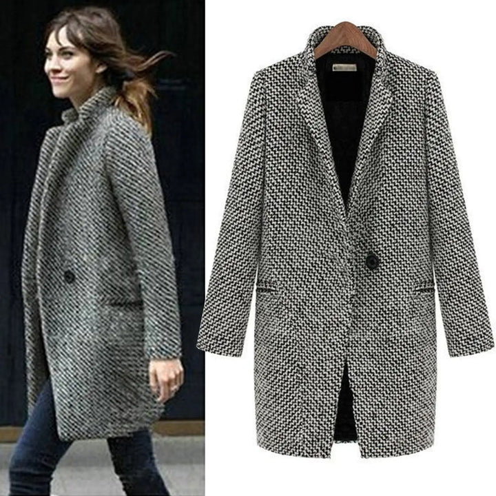 Women's Coat | Defined Lapel Neckline