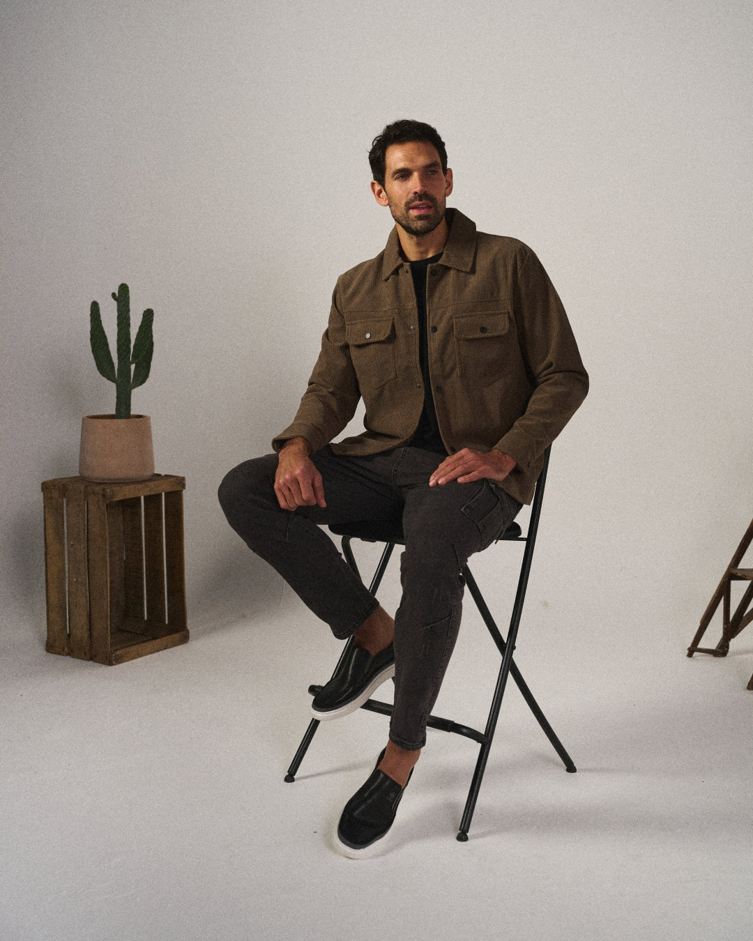 Men’s Slip On Shoes | Low-Top Contrast Sole