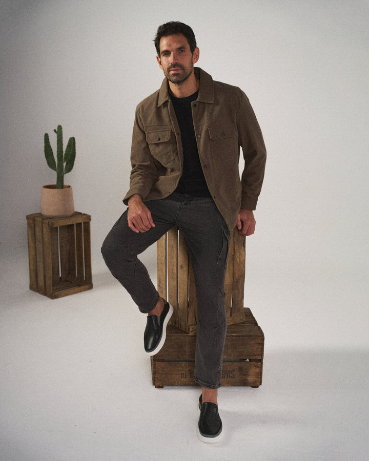 Men’s Slip On Shoes | Low-Top Contrast Sole