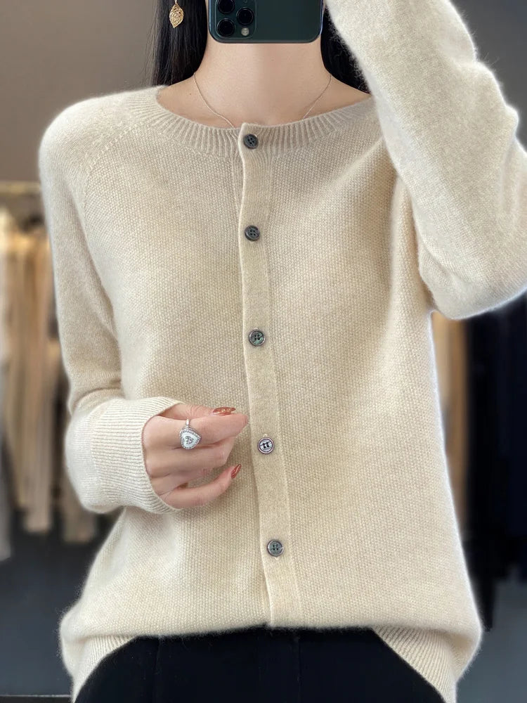 Women’s Cardigan | Round Neckline Knitted