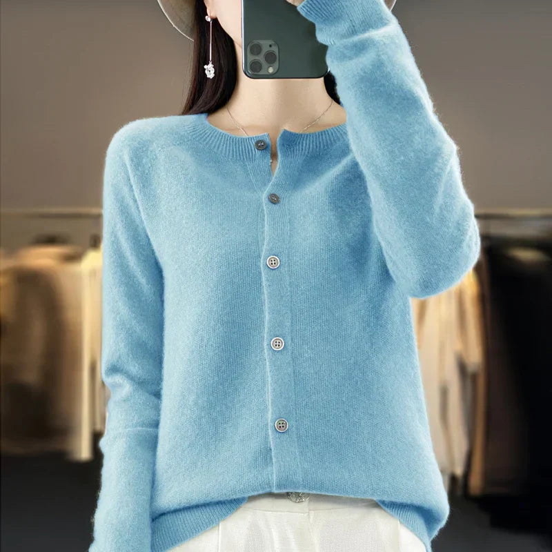 Women’s Cardigan | Round Neckline Knitted