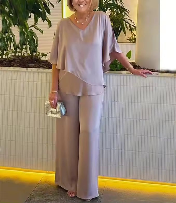 Women's Two-Piece Set  | V-neck Layered Top Structured Waistband