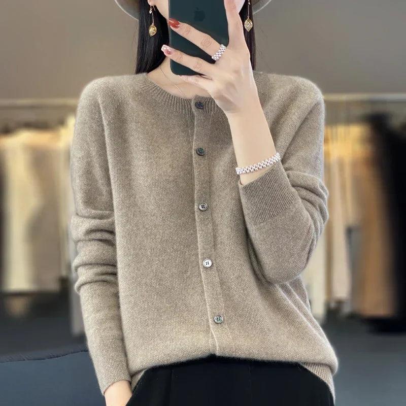 Women’s Cardigan | Round Neckline Knitted
