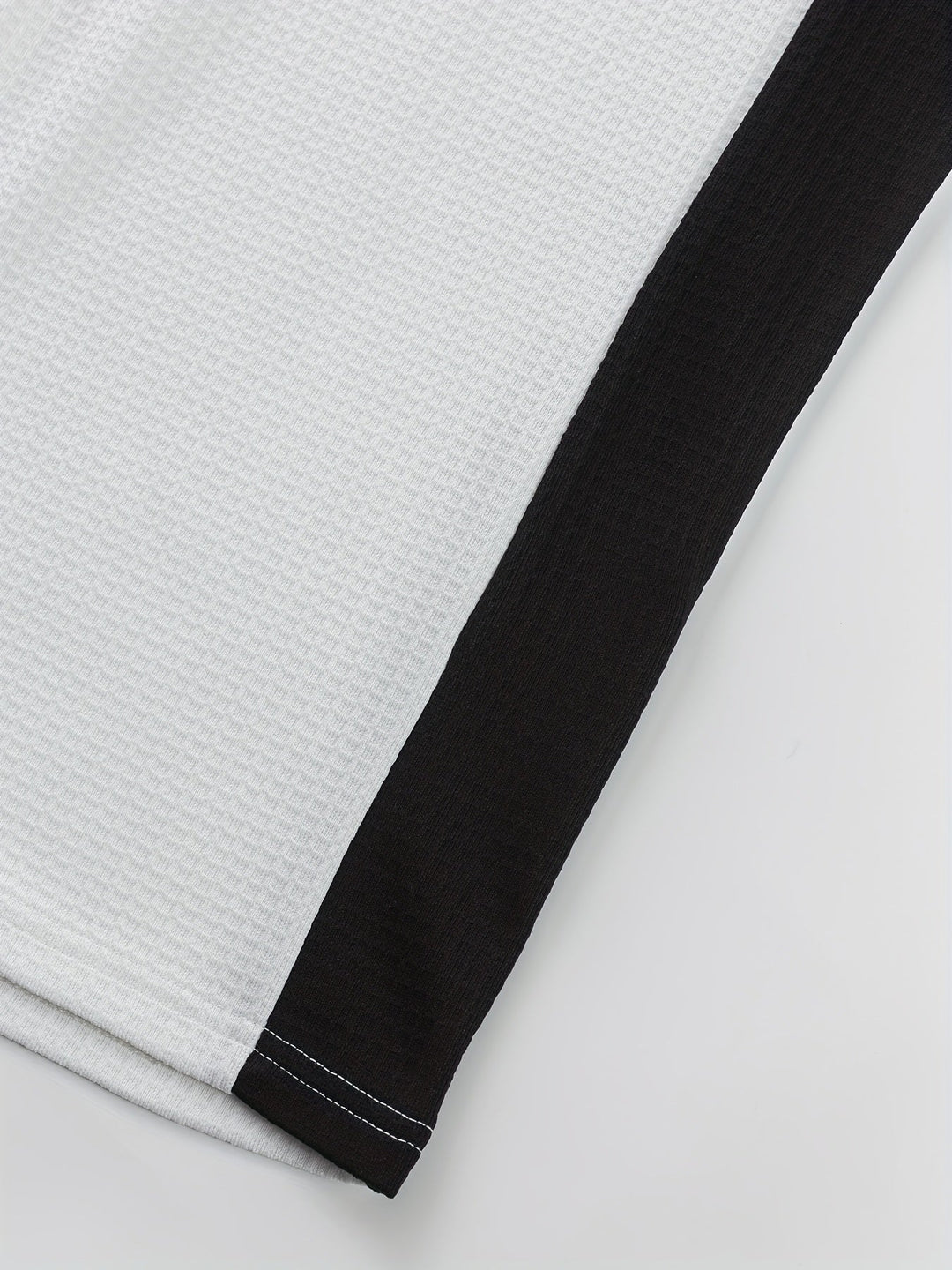 Bowen | Textured Long-Sleeve Henley