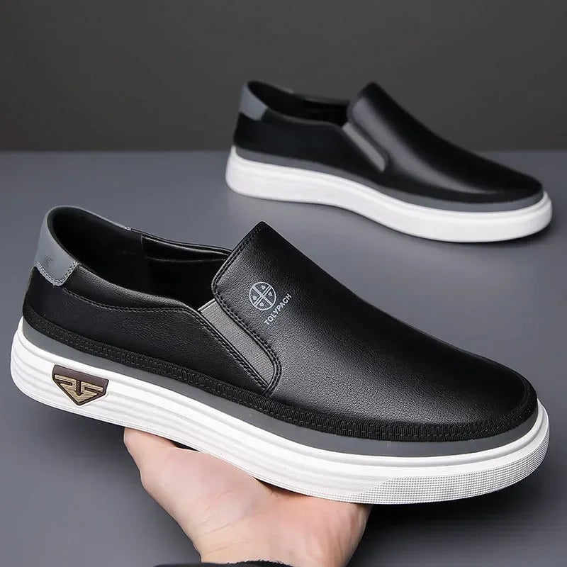 Men’s Slip On Shoes | Low-Top Contrast Sole