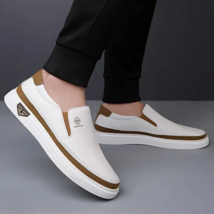 Men’s Slip On Shoes | Low-Top Contrast Sole
